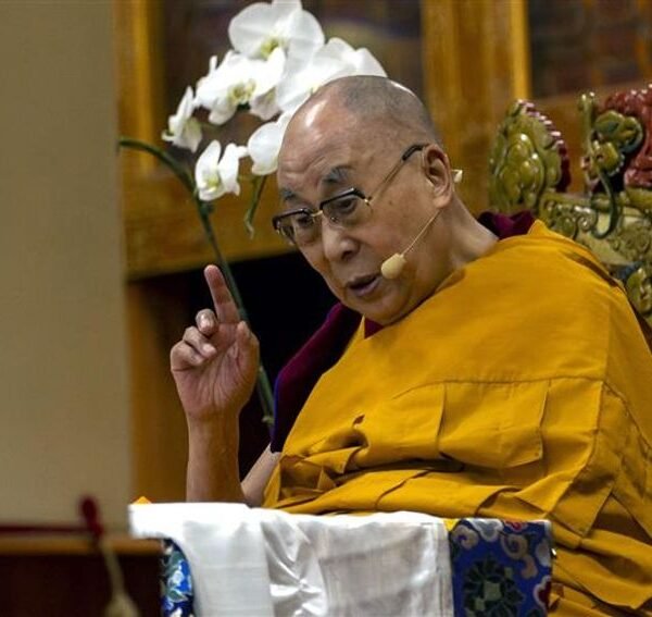 dalai-lama-sermon